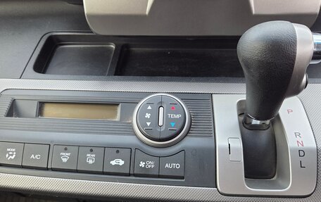 Honda Freed I, 2012 год, 1 250 000 рублей, 10 фотография