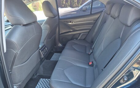 Toyota Camry, 2020 год, 3 350 000 рублей, 7 фотография