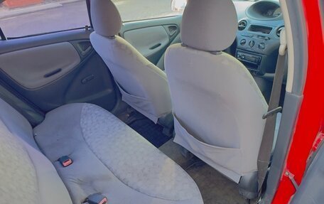 Toyota Echo, 2001 год, 240 000 рублей, 8 фотография