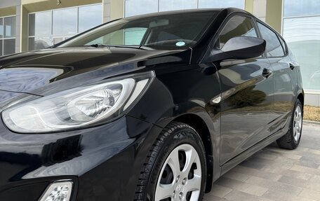 Hyundai Solaris II рестайлинг, 2011 год, 749 000 рублей, 5 фотография