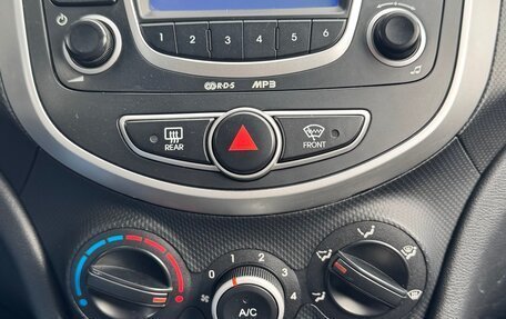 Hyundai Solaris II рестайлинг, 2011 год, 749 000 рублей, 16 фотография