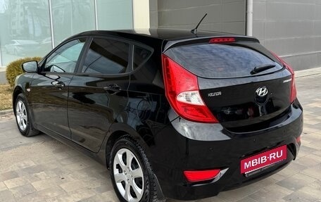 Hyundai Solaris II рестайлинг, 2011 год, 749 000 рублей, 9 фотография