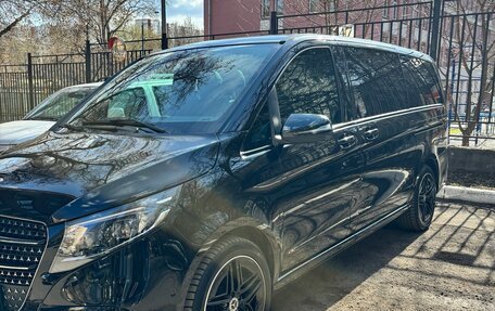 Mercedes-Benz V-Класс, 2024 год, 13 000 000 рублей, 3 фотография