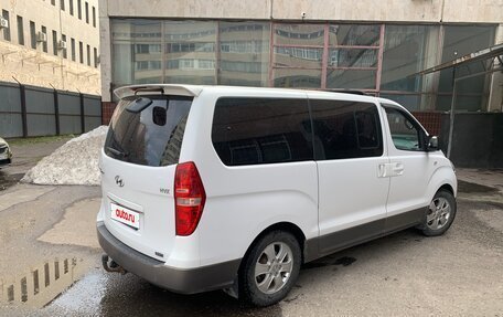 Hyundai Grand Starex Grand Starex I рестайлинг 2, 2012 год, 1 550 000 рублей, 3 фотография