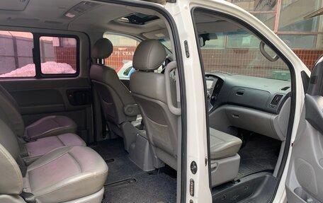 Hyundai Grand Starex Grand Starex I рестайлинг 2, 2012 год, 1 550 000 рублей, 12 фотография