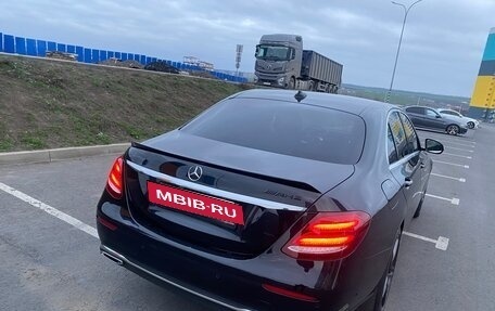 Mercedes-Benz E-Класс, 2019 год, 3 100 000 рублей, 7 фотография