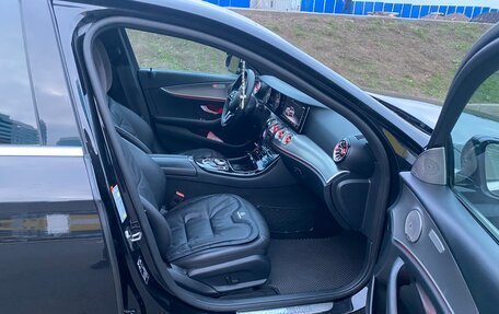 Mercedes-Benz E-Класс, 2019 год, 3 100 000 рублей, 16 фотография