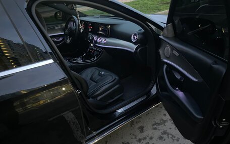 Mercedes-Benz E-Класс, 2019 год, 3 100 000 рублей, 26 фотография