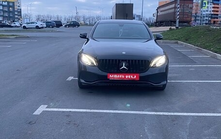 Mercedes-Benz E-Класс, 2019 год, 3 100 000 рублей, 22 фотография