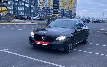 Mercedes-Benz E-Класс, 2019 год, 3 100 000 рублей, 21 фотография