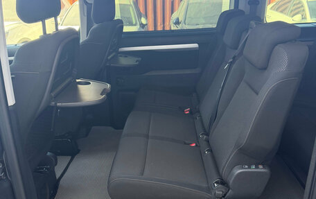 Peugeot Traveller I, 2021 год, 2 550 000 рублей, 6 фотография