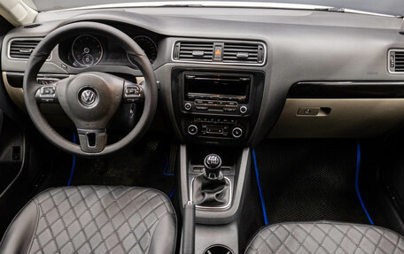 Volkswagen Jetta VI, 2012 год, 899 000 рублей, 5 фотография