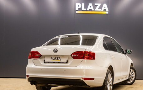 Volkswagen Jetta VI, 2012 год, 899 000 рублей, 3 фотография