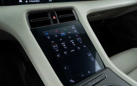 Porsche Taycan I, 2021 год, 6 498 999 рублей, 18 фотография