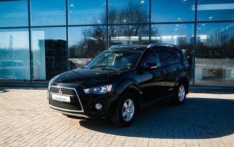 Mitsubishi Outlander III рестайлинг 3, 2010 год, 1 200 000 рублей, 1 фотография