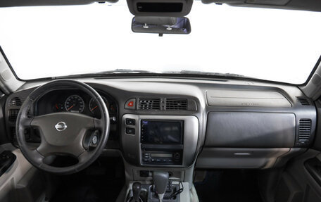 Nissan Patrol, 2003 год, 899 000 рублей, 9 фотография