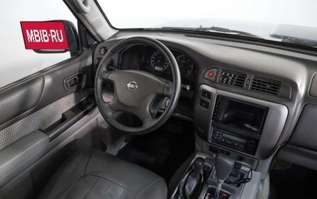 Nissan Patrol, 2003 год, 899 000 рублей, 8 фотография