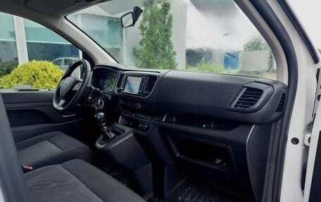 Toyota ProAce II, 2023 год, 3 000 000 рублей, 6 фотография