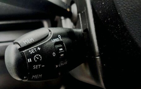 Toyota ProAce II, 2023 год, 3 000 000 рублей, 12 фотография