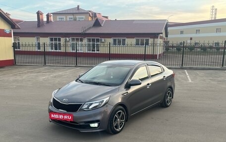 KIA Rio III рестайлинг, 2015 год, 890 000 рублей, 2 фотография