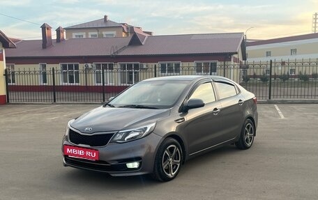 KIA Rio III рестайлинг, 2015 год, 890 000 рублей, 16 фотография