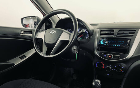 Hyundai Solaris II рестайлинг, 2016 год, 710 000 рублей, 13 фотография