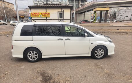 Toyota ISis I, 2012 год, 1 300 000 рублей, 2 фотография