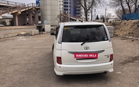 Toyota ISis I, 2012 год, 1 300 000 рублей, 10 фотография