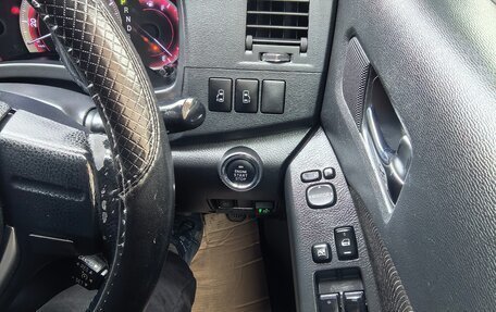 Toyota ISis I, 2012 год, 1 300 000 рублей, 14 фотография