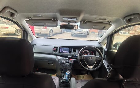 Toyota ISis I, 2012 год, 1 300 000 рублей, 13 фотография