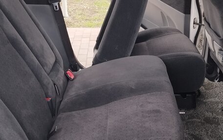 Toyota Ipsum II, 2003 год, 800 000 рублей, 12 фотография