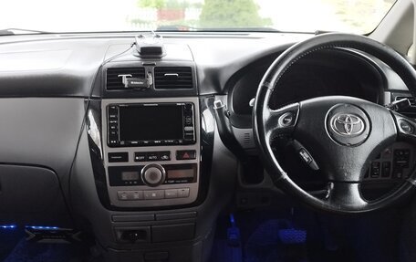 Toyota Ipsum II, 2003 год, 800 000 рублей, 14 фотография