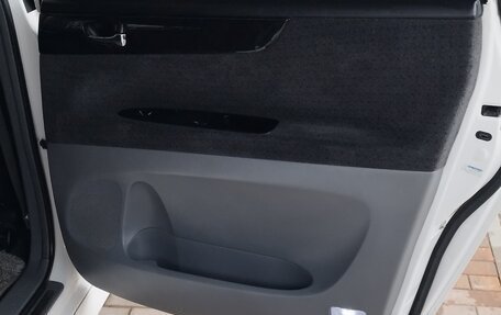 Toyota Ipsum II, 2003 год, 800 000 рублей, 18 фотография