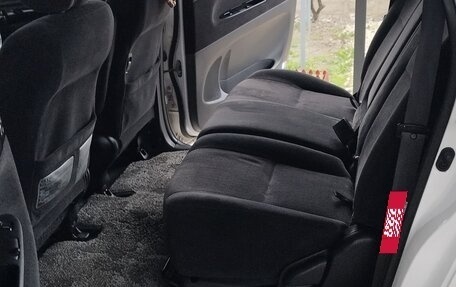 Toyota Ipsum II, 2003 год, 800 000 рублей, 9 фотография