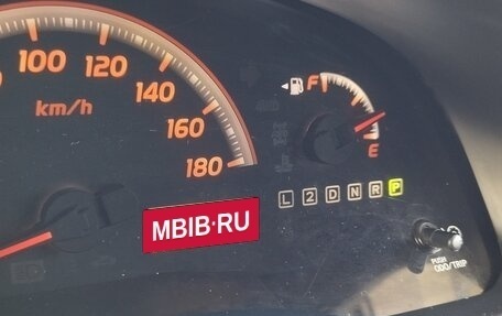 Toyota Ipsum II, 2003 год, 800 000 рублей, 15 фотография