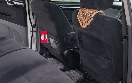 Toyota Ipsum II, 2003 год, 800 000 рублей, 13 фотография