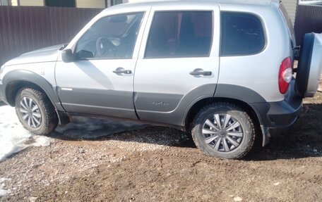 Chevrolet Niva I рестайлинг, 2012 год, 450 000 рублей, 7 фотография