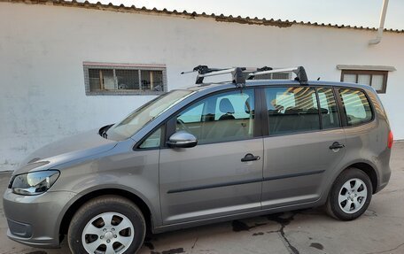 Volkswagen Touran III, 2010 год, 785 000 рублей, 5 фотография