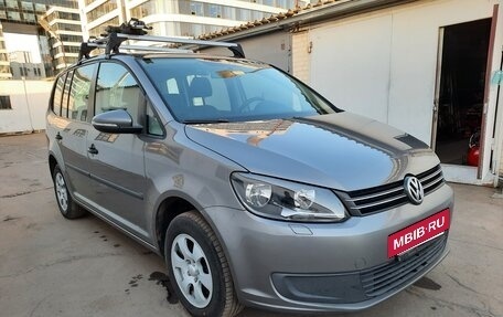 Volkswagen Touran III, 2010 год, 785 000 рублей, 3 фотография