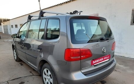 Volkswagen Touran III, 2010 год, 785 000 рублей, 7 фотография