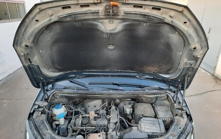 Volkswagen Touran III, 2010 год, 785 000 рублей, 24 фотография