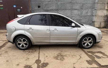 Ford Focus II рестайлинг, 2006 год, 210 000 рублей, 2 фотография