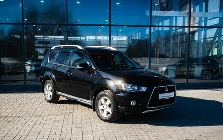 Mitsubishi Outlander III рестайлинг 3, 2010 год, 1 200 000 рублей, 5 фотография
