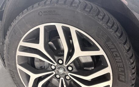 Land Rover Range Rover Evoque II, 2019 год, 4 550 000 рублей, 25 фотография