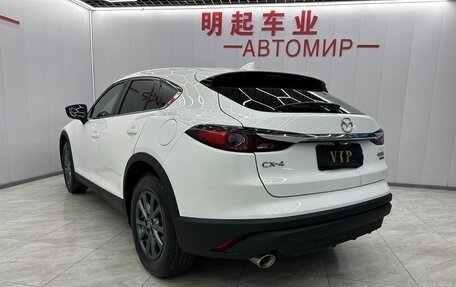 Mazda CX-4, 2023 год, 2 320 000 рублей, 5 фотография