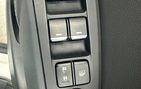 Mazda CX-4, 2023 год, 2 320 000 рублей, 14 фотография