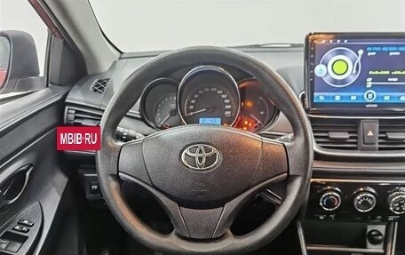 Toyota Yaris, 2021 год, 1 500 000 рублей, 12 фотография