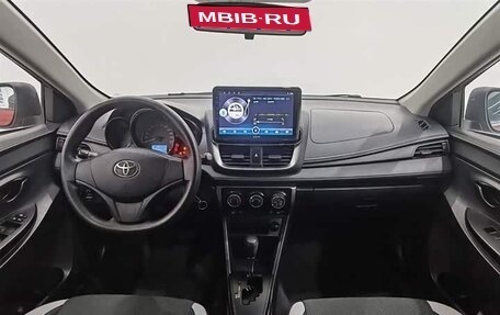 Toyota Yaris, 2021 год, 1 500 000 рублей, 11 фотография