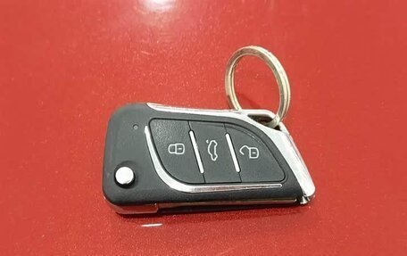 Toyota Yaris, 2021 год, 1 500 000 рублей, 20 фотография