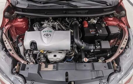 Toyota Yaris, 2021 год, 1 500 000 рублей, 23 фотография